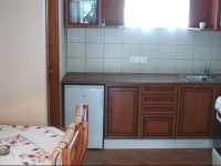 Tom Apartment 