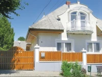 Holiday home Kossuth utca-BalatongyГ¶rГ¶k 