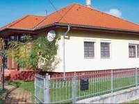 Holiday home BalatonkeresztГєr 47 