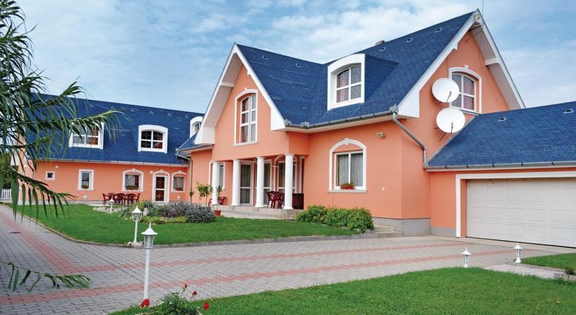 Holiday Home Balatonszabadi 02 