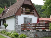 FГјlГ¶p VendГ©ghГЎz 