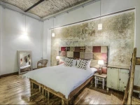 Brody Apartments 