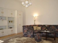 De Niro Apartment 