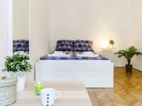 Lavender Apartment 
