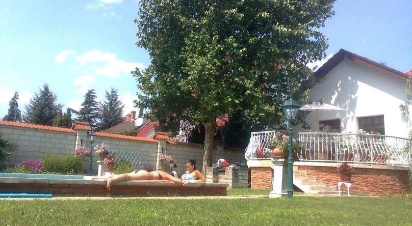 Mercedes Garden 