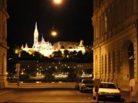 Parliment Luxury Apartment 