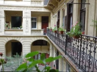 Vivid Csengery Apartment 