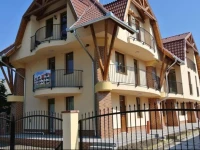 Г‰va Apartman CserkeszЕ‘lЕ‘ 