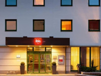 Ibis Gyor