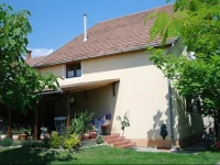 NГіra Apartman 