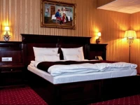 Hotel Г“bester 