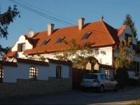 VadrГіzsa VendГ©ghГЎz 