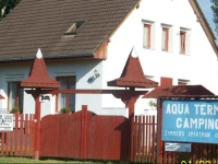 Aqua TermГЎl Camping, VendГ©ghГЎzak 