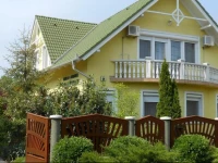 Imola Г‰s Andrea ApartmanhГЎz 