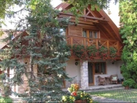 TГ¶lgyes Apartment 