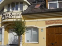 Barokk Antik PanziГі 