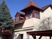 HenГ©zi Apartman 
