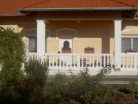 JoГі-tГі ApartmanhГЎz 