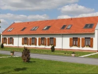Babos Tanya Г©s LakГіtanya 