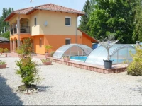 Granada MedencГ©s ApartmanhГЎz 