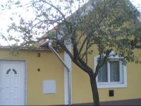 KertГ©sz VendГ©ghГЎz 