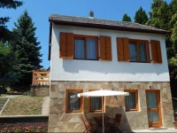 AkГЎcfa ApartmanhГЎz 