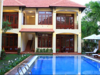 The Earth Villa