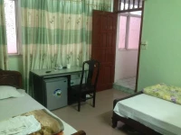 Oanh Thang Hotel 2*