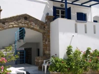 Flora Apartments & Studios 2*