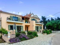 Maniata Holiday Apartments 