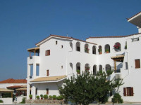 Maravelias House