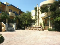 Pantheon Hotel 3*