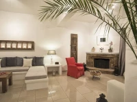 Morfes House 