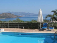 Stelios Apartments
