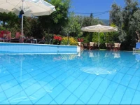 Palirria Hotel & Studios 