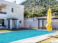 Villa Cherokee in Kineta 