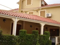 Epi Apartments 
