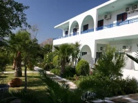 Nitsas Apartments 