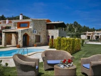 Nefeli Luxury Villas 