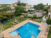 Relax Apartments and Studios 
