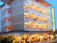 Hotel Strass 