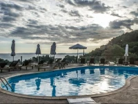 Enetiko Resort 