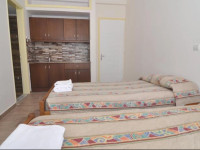 HOLLYWOOD Suites