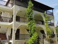 Dimitros Apartments 