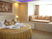 Golden Boutique Hotel
