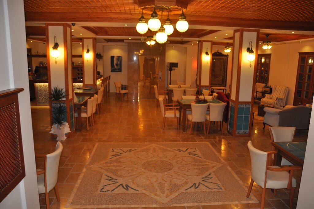 Konak Tuncel Efe 1*