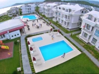 Daphne Residence 