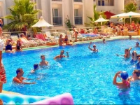 Club Shark Hotel 