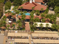 Club Akman Beach Hotel