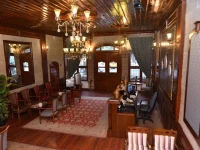 Augustus Boutique Hotel 